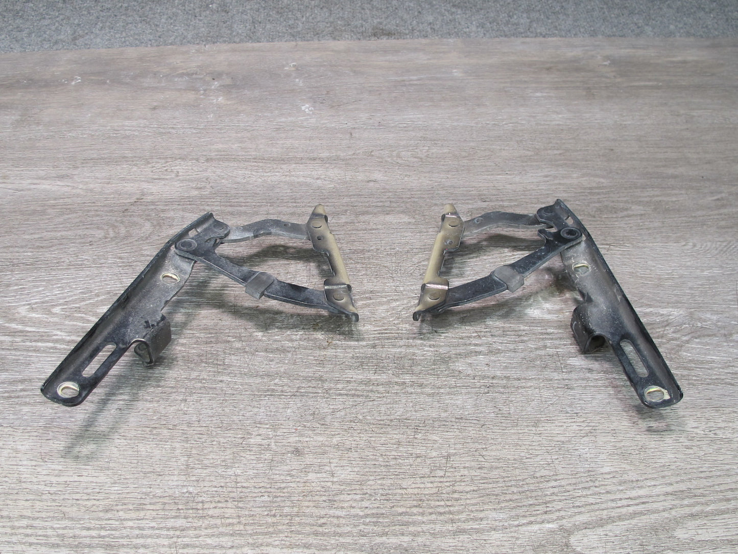 1999-2005 Porsche 911 996 Rear Left & Right Trunk Hinge Set of 2