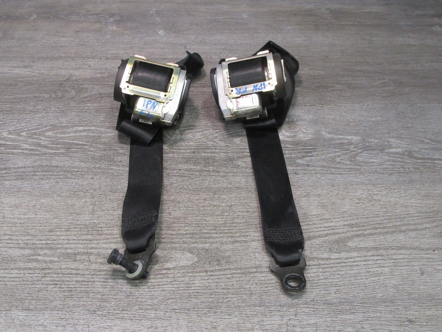 02-05 PORSCHE 911 CARRERA 996 CONVERTIBLE FRONT RIGHT & LEFT SIDE SEATBELT RETRACTOR SET OEM