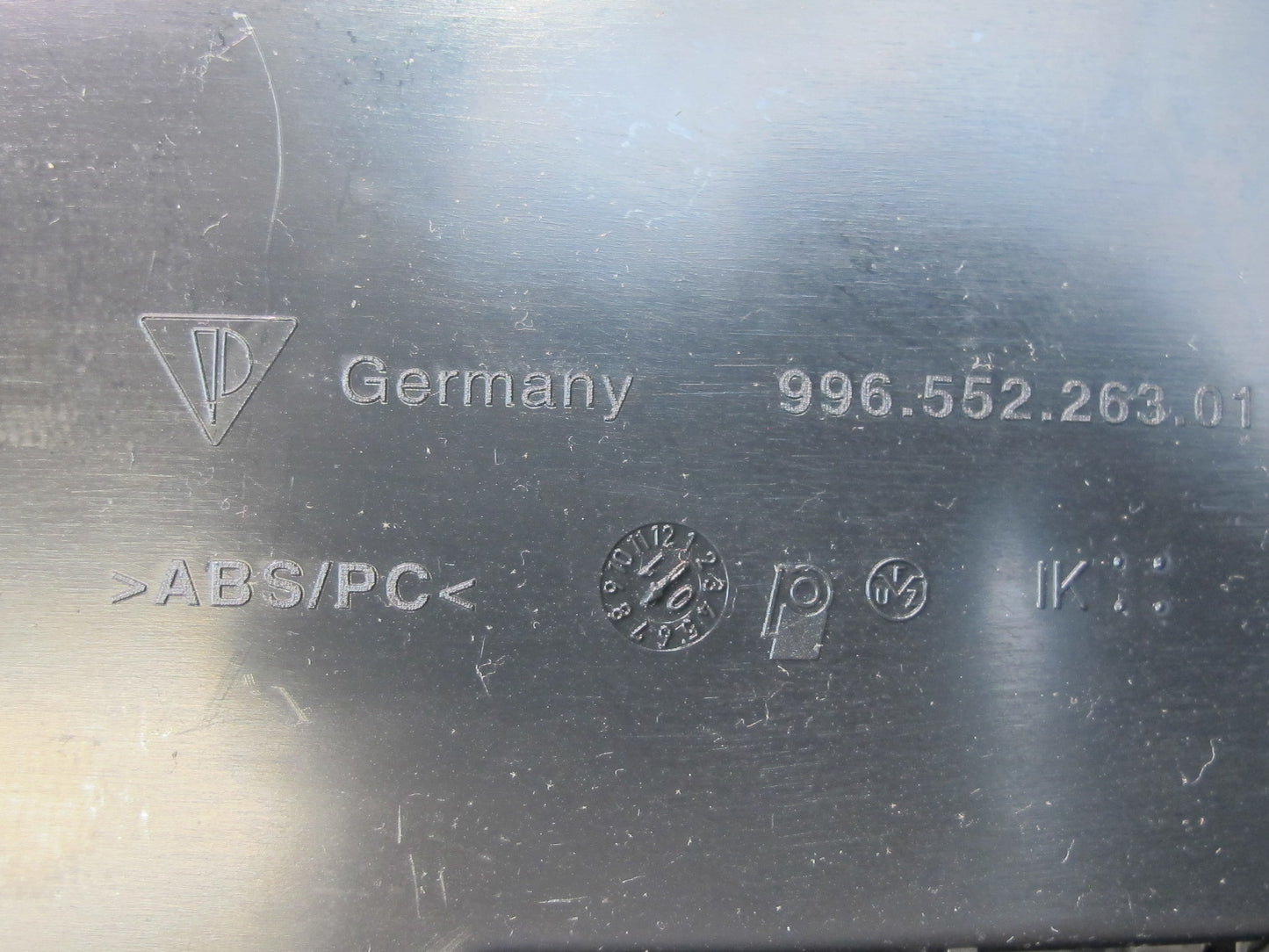 1997-2004 Porsche 911 996 Boxster Dash Front Center A/C Air Vent Grille