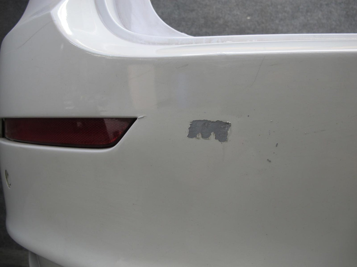 2010-2014 BMW E71 X6M Rear Bumper Cover w PDC Sensors Alpinweiss 3