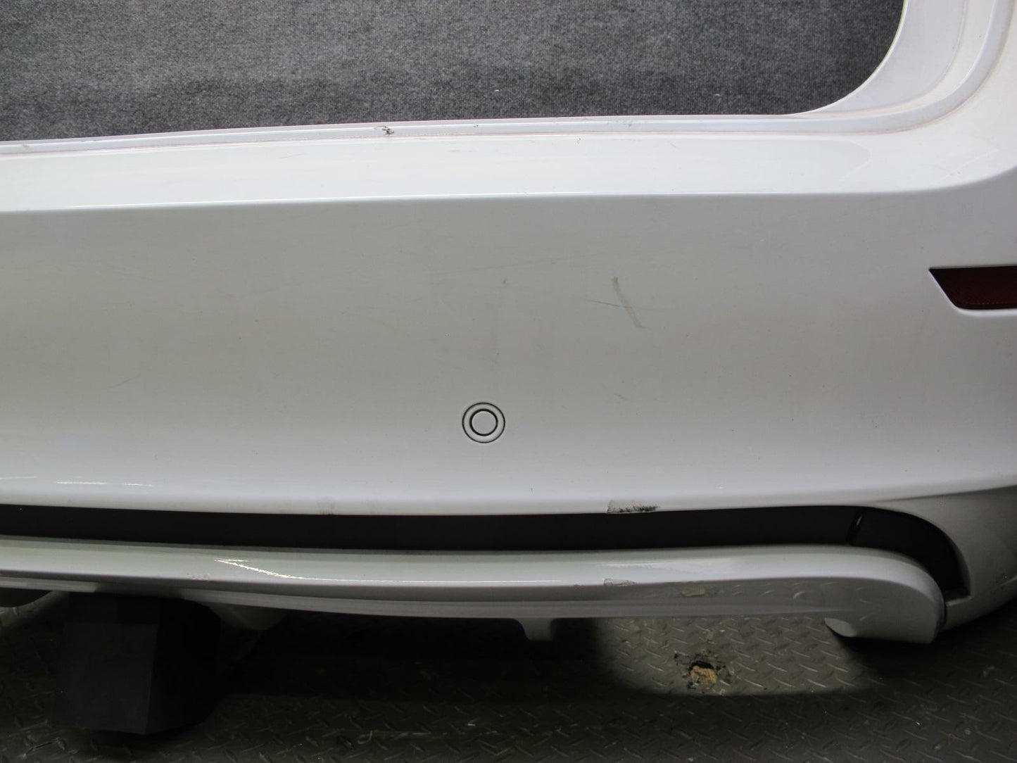 2010-2014 BMW E71 X6M Rear Bumper Cover w PDC Sensors Alpinweiss 3