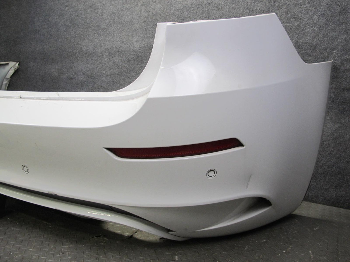 2010-2014 BMW E71 X6M Rear Bumper Cover w PDC Sensors Alpinweiss 3