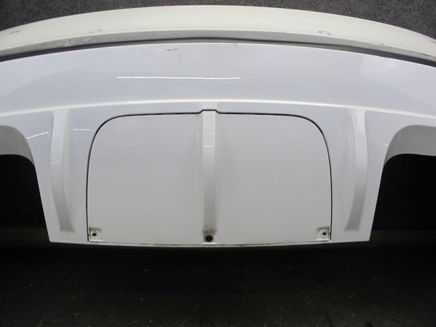 2010-2014 BMW E71 X6M Rear Bumper Cover w PDC Sensors Alpinweiss 3