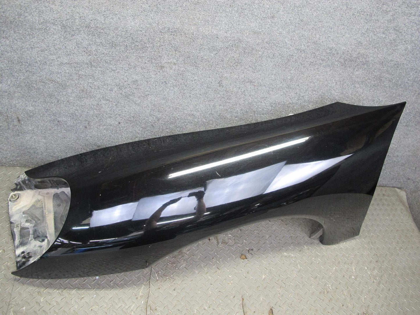 2001-2005 Porsche 911 996 Carrera Front Left Fender Shell Panel Cover Black