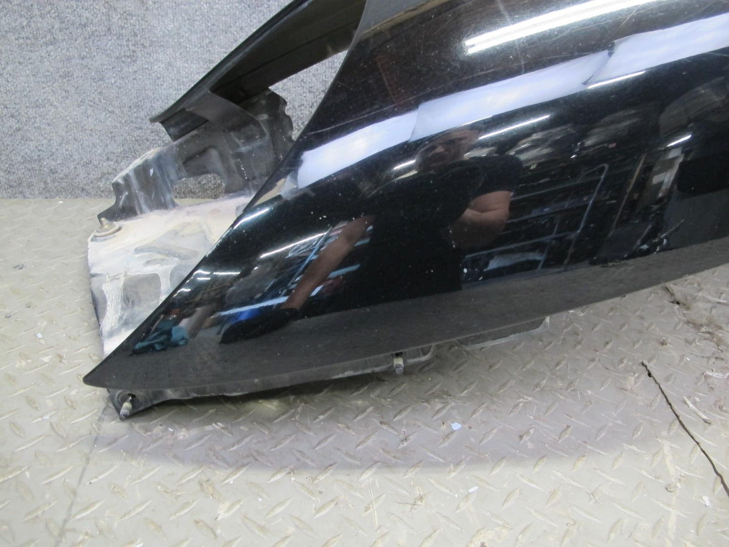 2001-2005 Porsche 911 996 Carrera Front Left Fender Shell Panel Cover Black