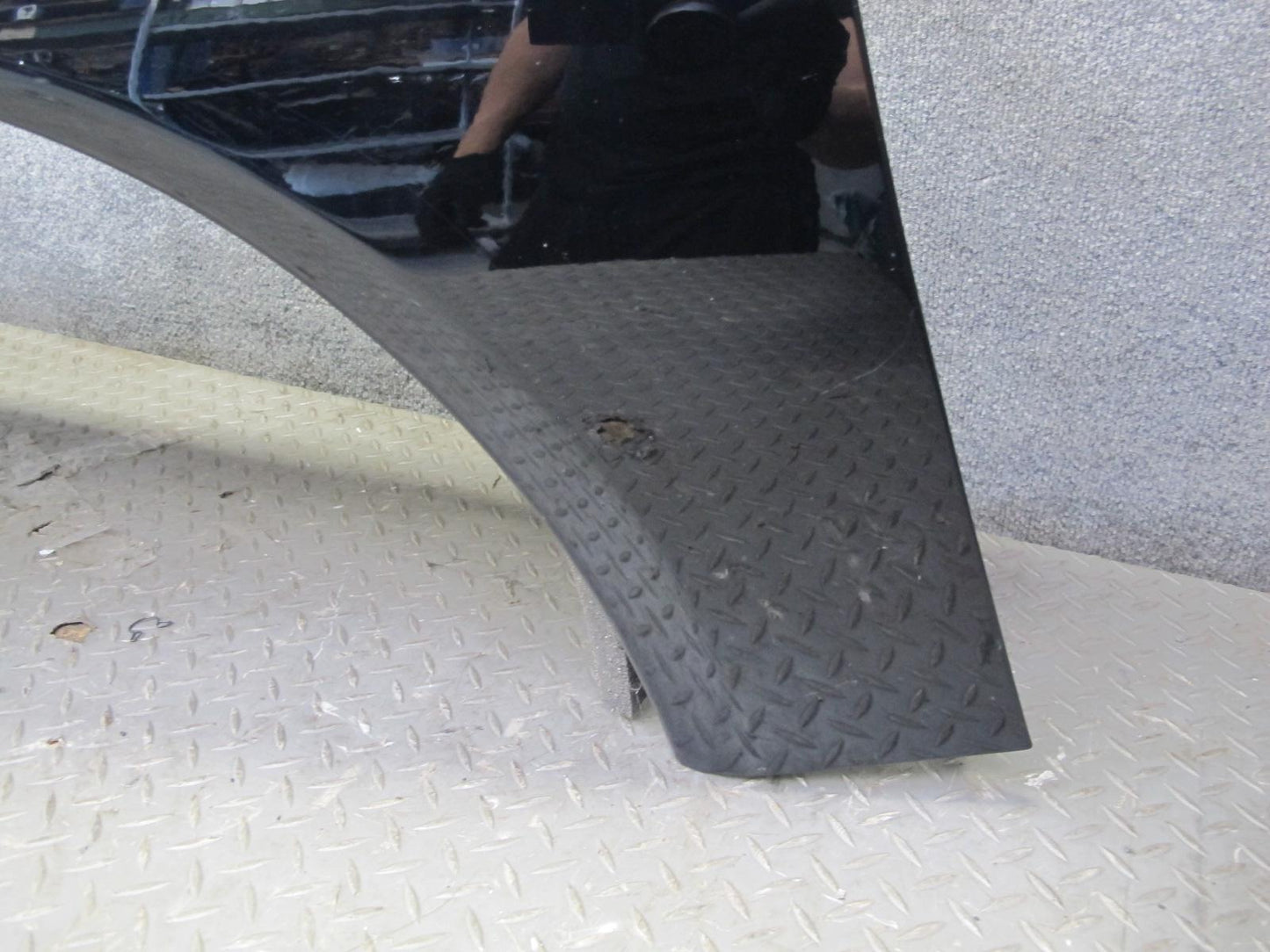 2001-2005 Porsche 911 996 Carrera Front Left Fender Shell Panel Cover Black