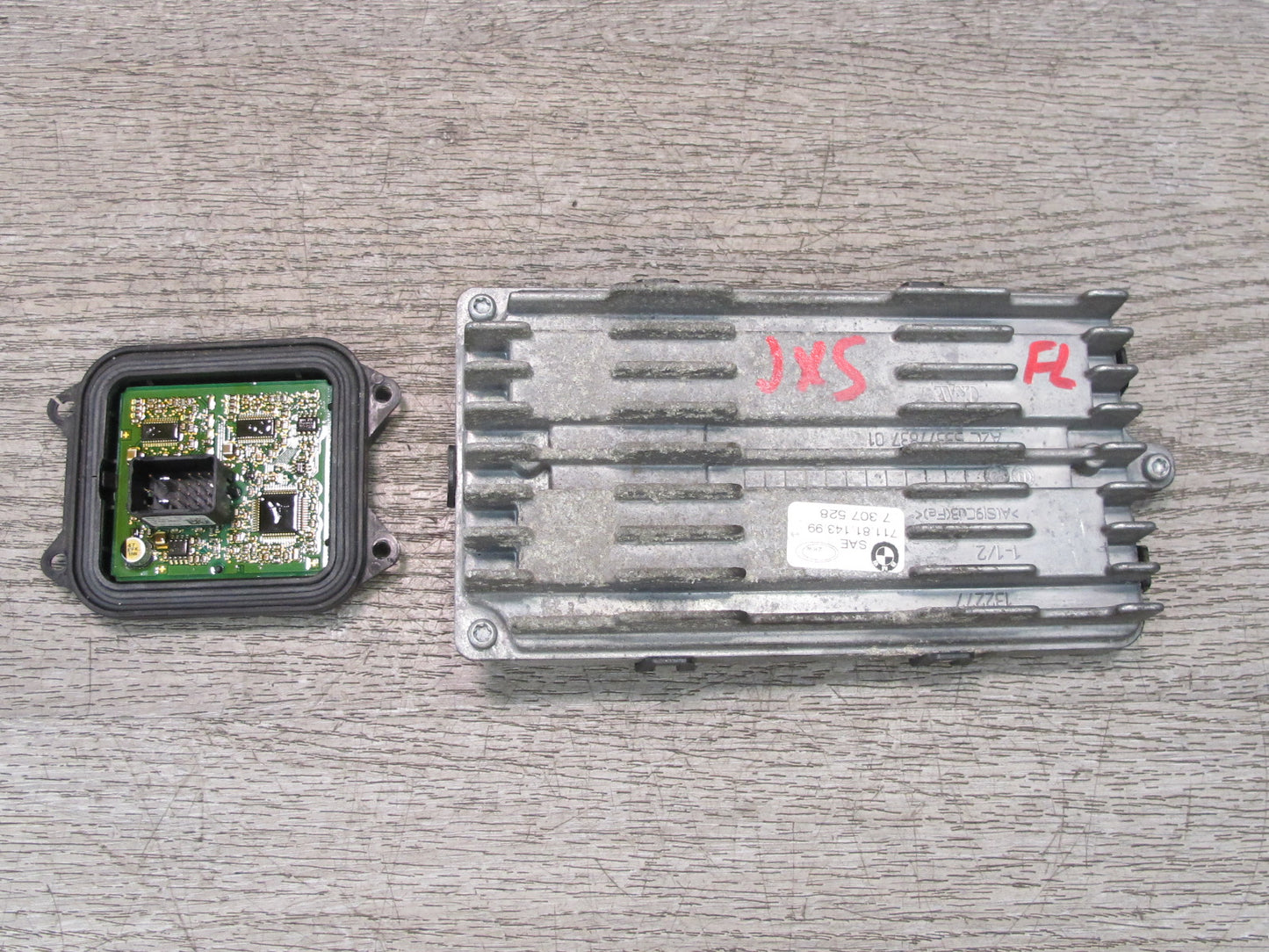 2013-2014 BMW E71 X6 X6M Front LED Adaptive Headlight Light Control Module Set