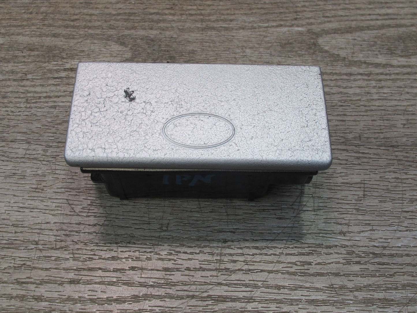 2000-2005 Porsche 911 Carrera 996 Center Console Ash Tray BIN 99655259501