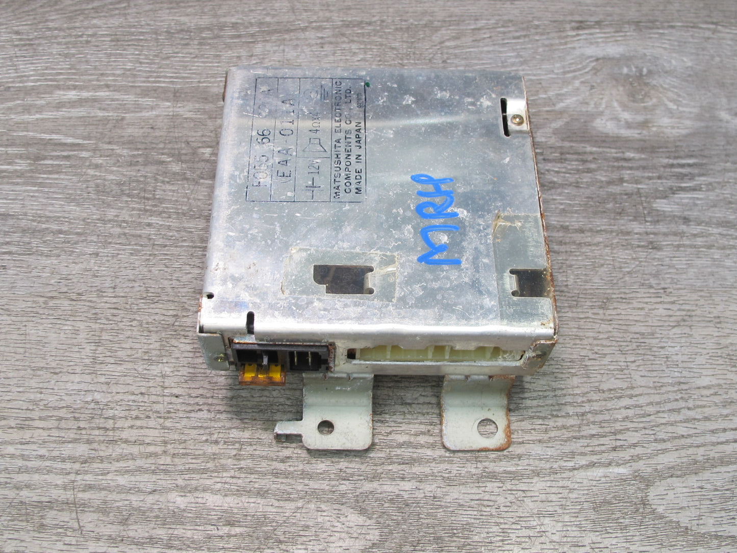 1988 Mazda RX7 FC3S Convertible Speaker AMP Amplifier Module Unit F05566920A OEM