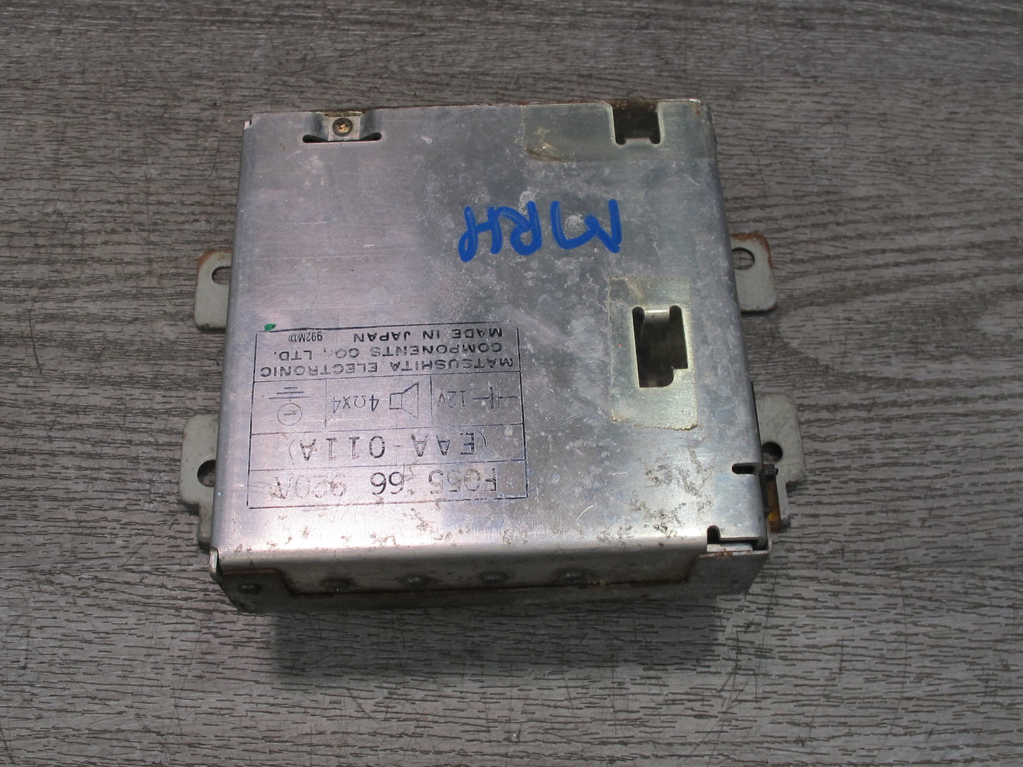 1988 Mazda RX7 FC3S Convertible Speaker AMP Amplifier Module Unit F05566920A OEM