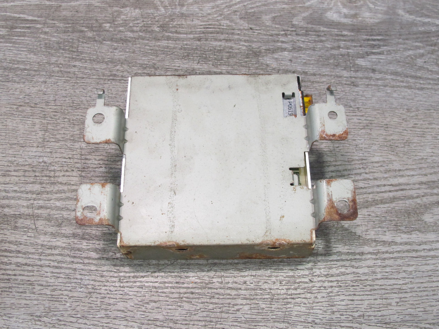 1988 Mazda RX7 FC3S Convertible Speaker AMP Amplifier Module Unit F05566920A OEM