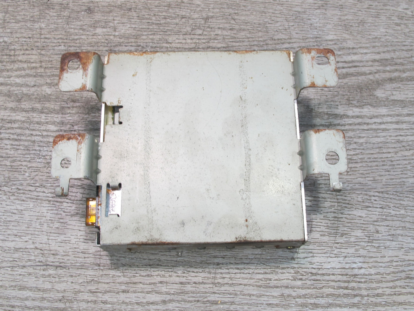 1988 Mazda RX7 FC3S Convertible Speaker AMP Amplifier Module Unit F05566920A OEM