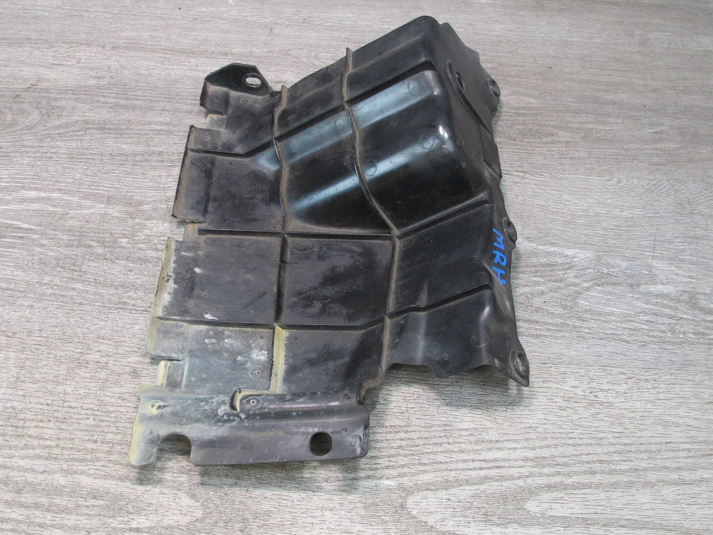 86-91 Mazda RX7 FC3S Set of 2 Front Radiator Air Deflector OEM