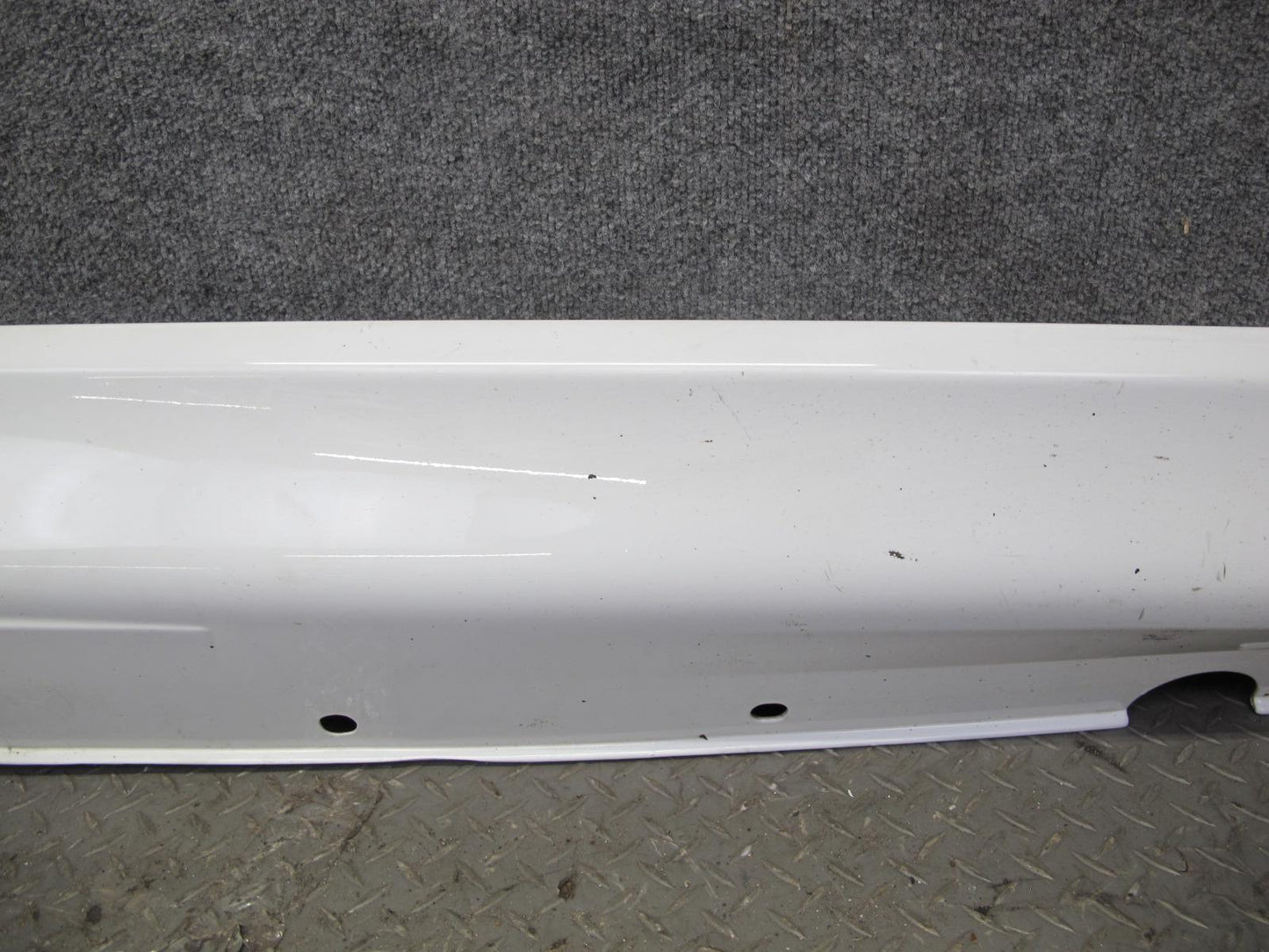 2010-2014 BMW E71 X6M Right Side Skirt Rocker Panel Molding 7206662