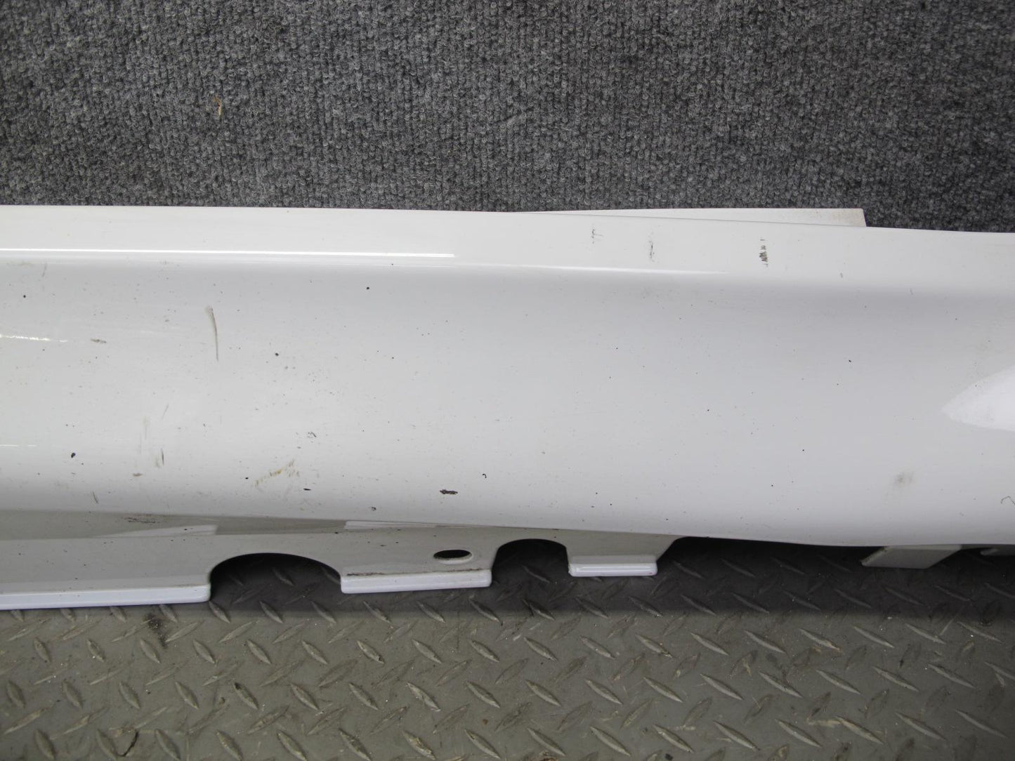 2010-2014 BMW E71 X6M Right Side Skirt Rocker Panel Molding 7206662