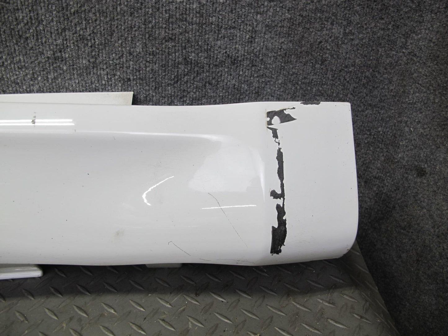 2010-2014 BMW E71 X6M Right Side Skirt Rocker Panel Molding 7206662