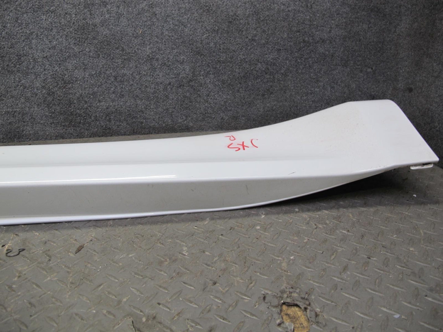 2010-2014 BMW E71 X6M Right Side Skirt Rocker Panel Molding 7206662