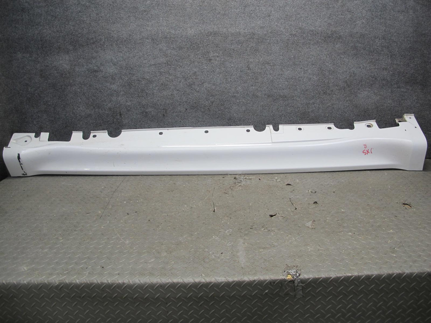 2010-2014 BMW E71 X6M Right Side Skirt Rocker Panel Molding 7206662