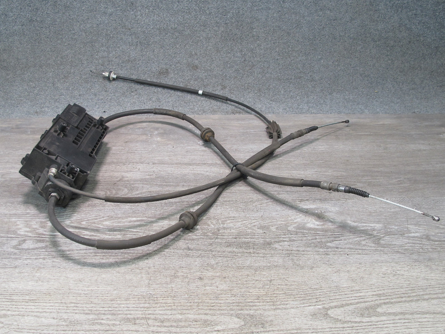2010-2014 BMW E71 X6M Parking Brake Electric Actuator