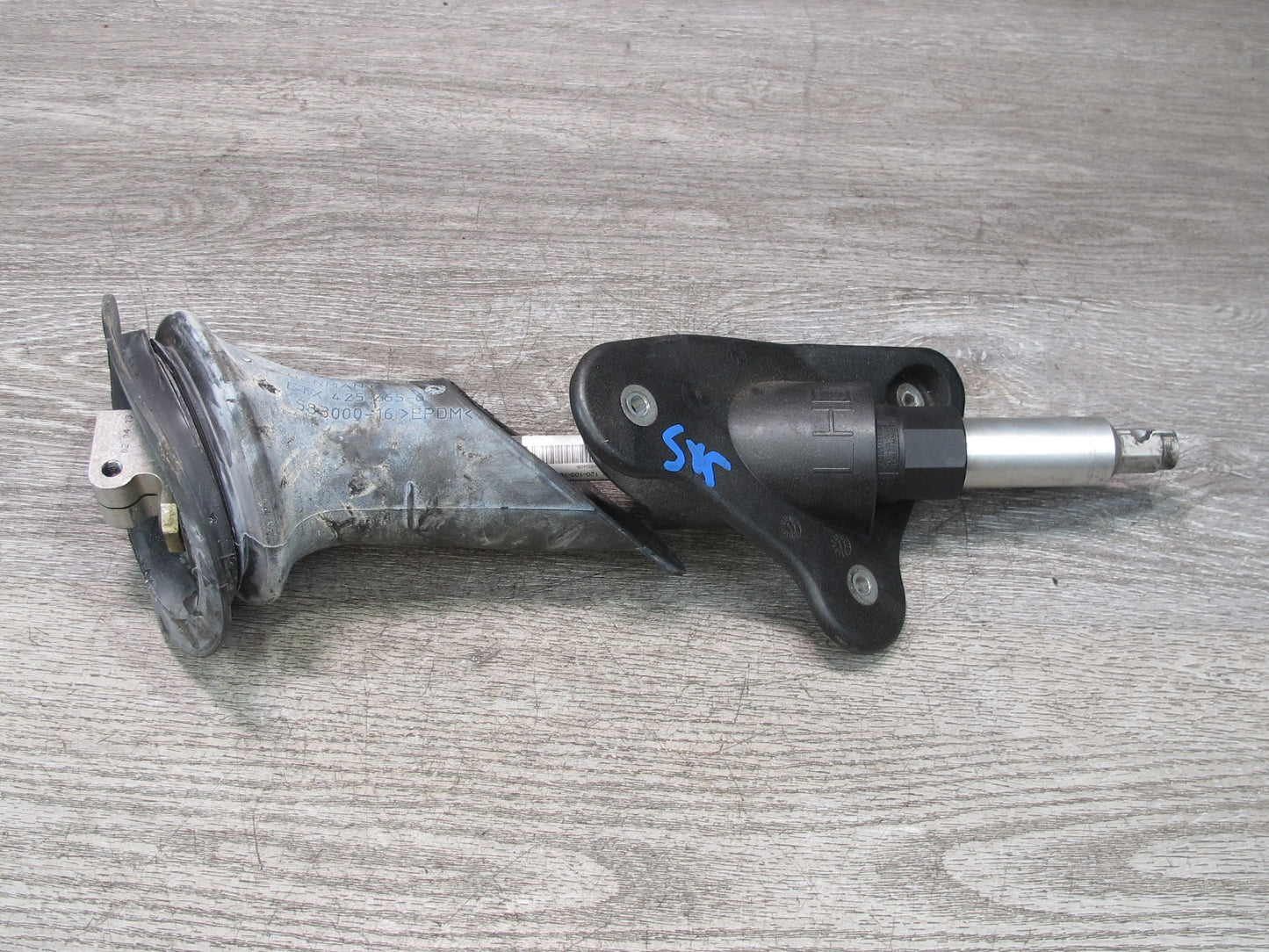 2010-2014 BMW E70 E71 X5M X6M AWD Steering Column U Joint Linkage Shaft Set
