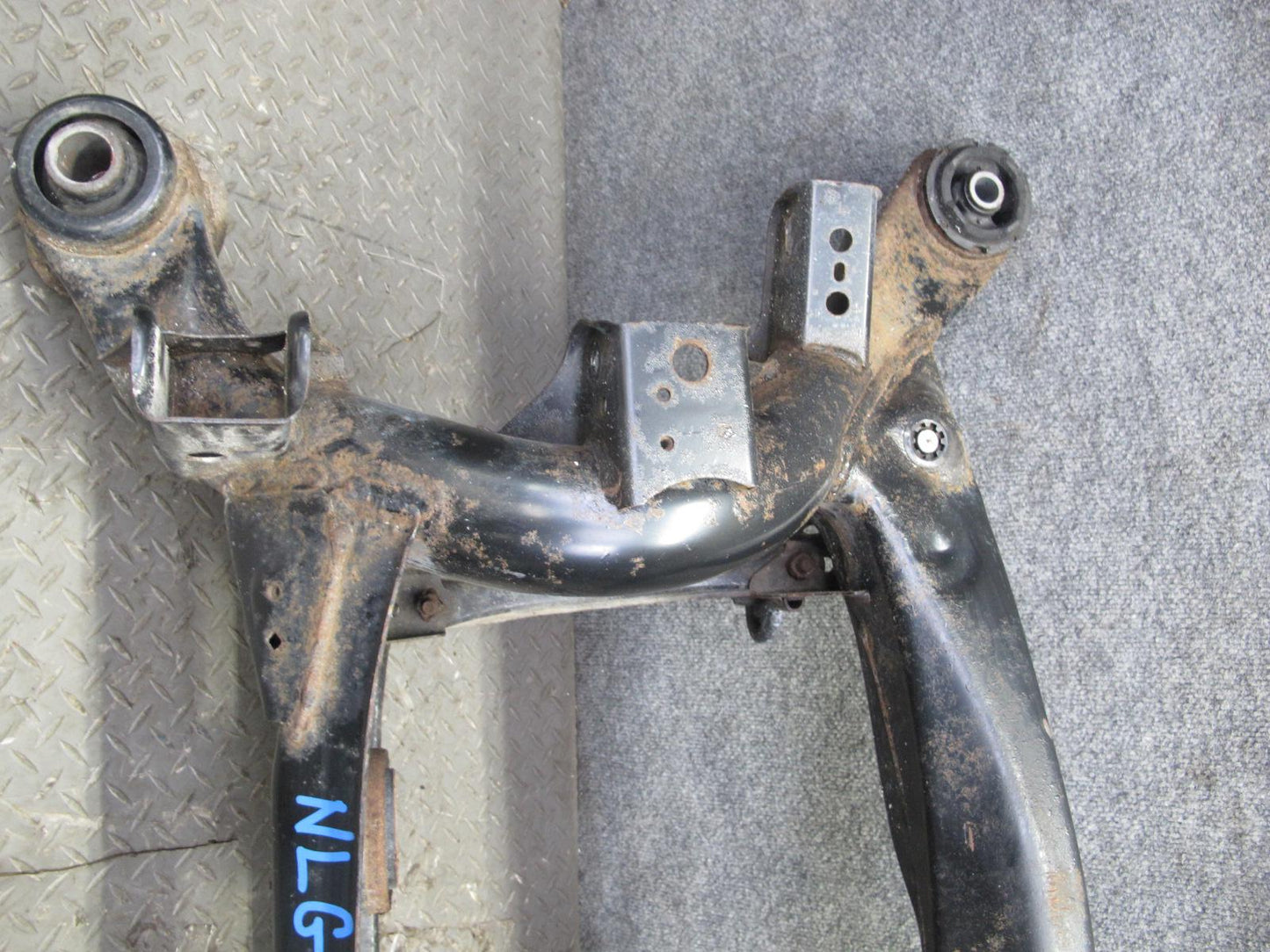 98-05 Lexus GS400 GS430 GS300 Rear Suspension Sub Frame Subframe Crossmember OEM