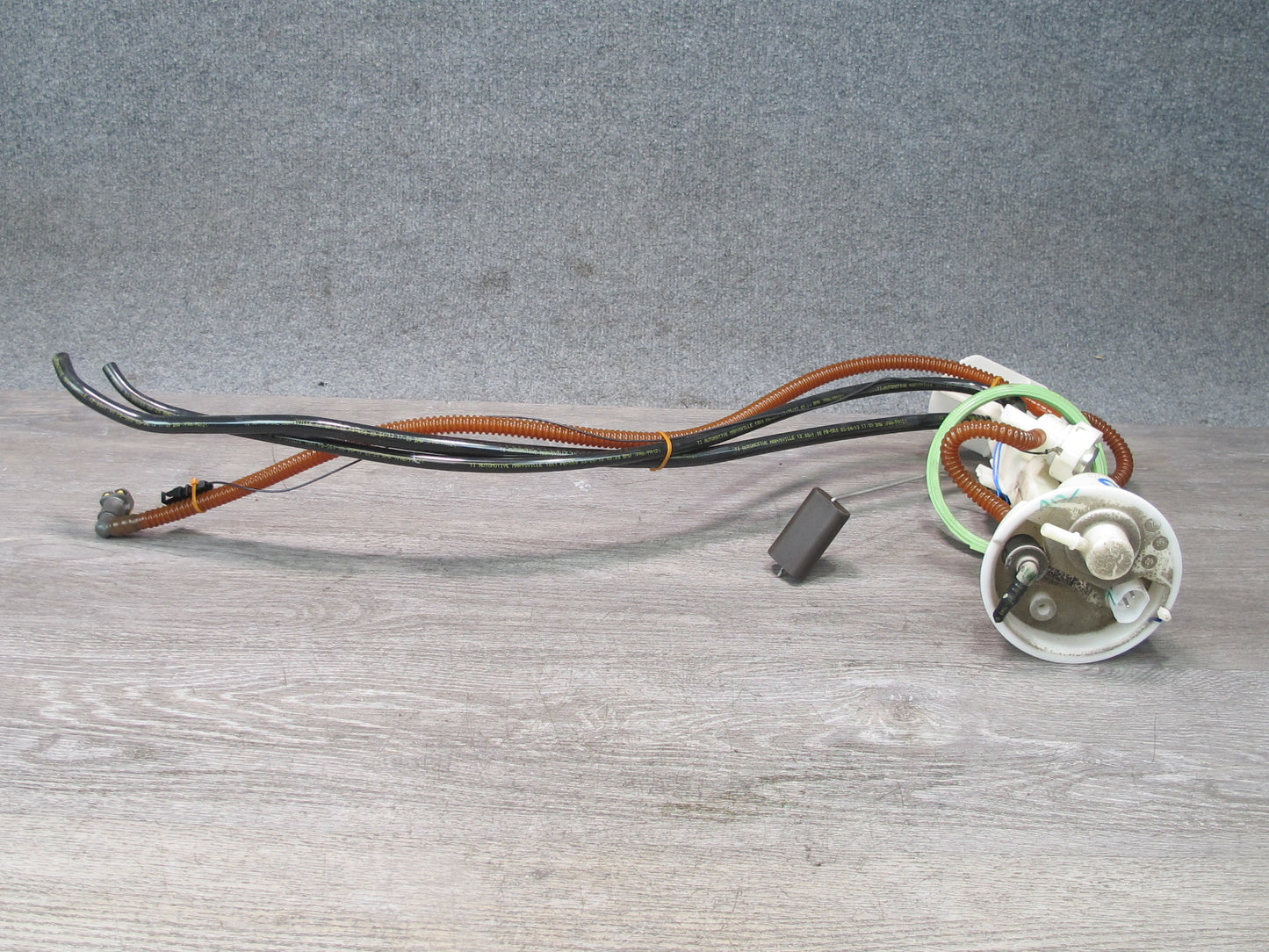 2010-2014 BMW E70 E71 X5M X6M 4.4L S63 Fuel Pump Level Sensor Sending Unit Set