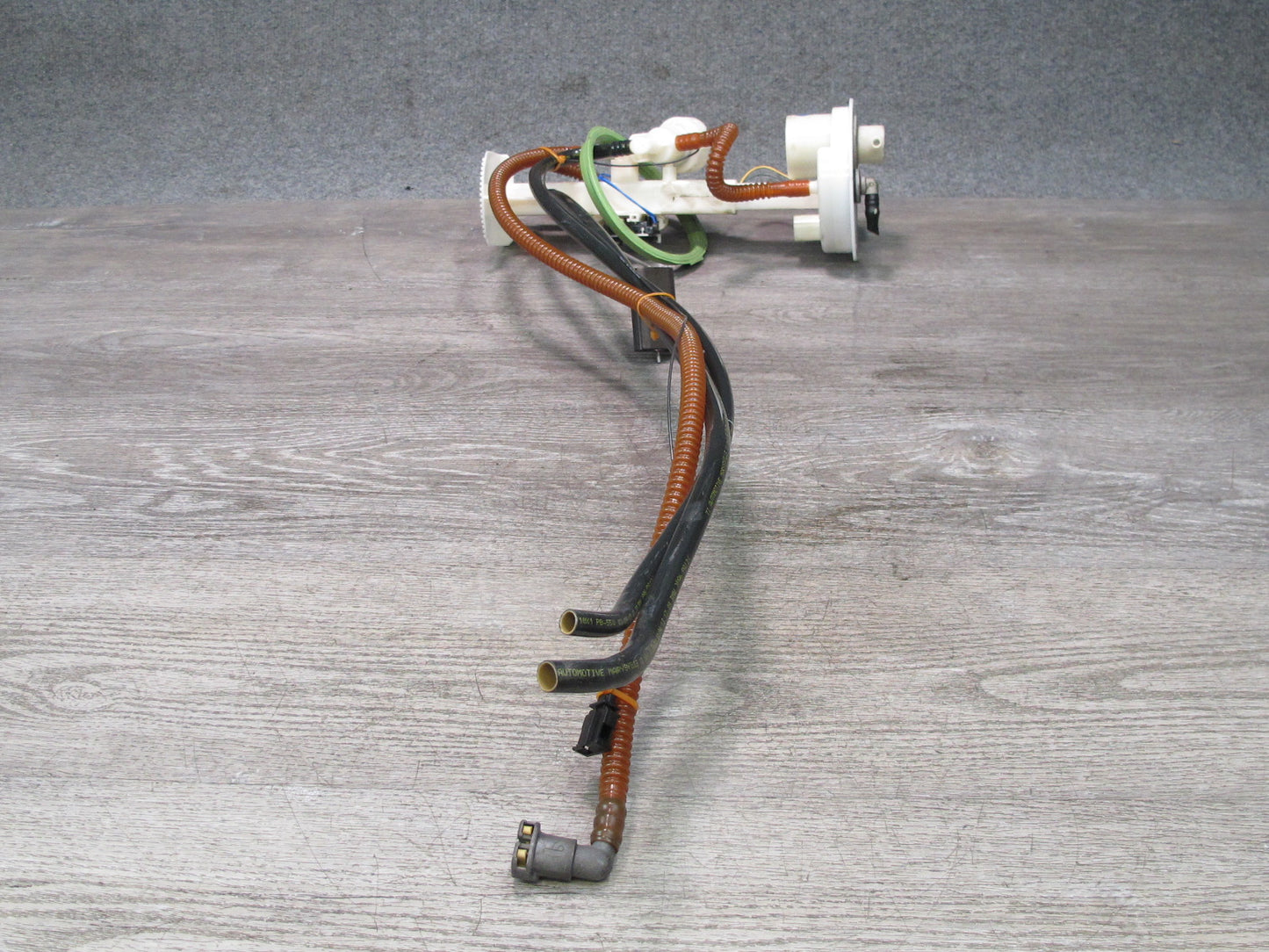 2010-2014 BMW E70 E71 X5M X6M 4.4L S63 Fuel Pump Level Sensor Sending Unit Set
