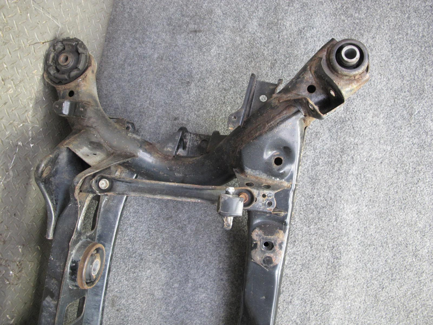 98-05 Lexus GS400 GS430 GS300 Rear Suspension Sub Frame Subframe Crossmember OEM