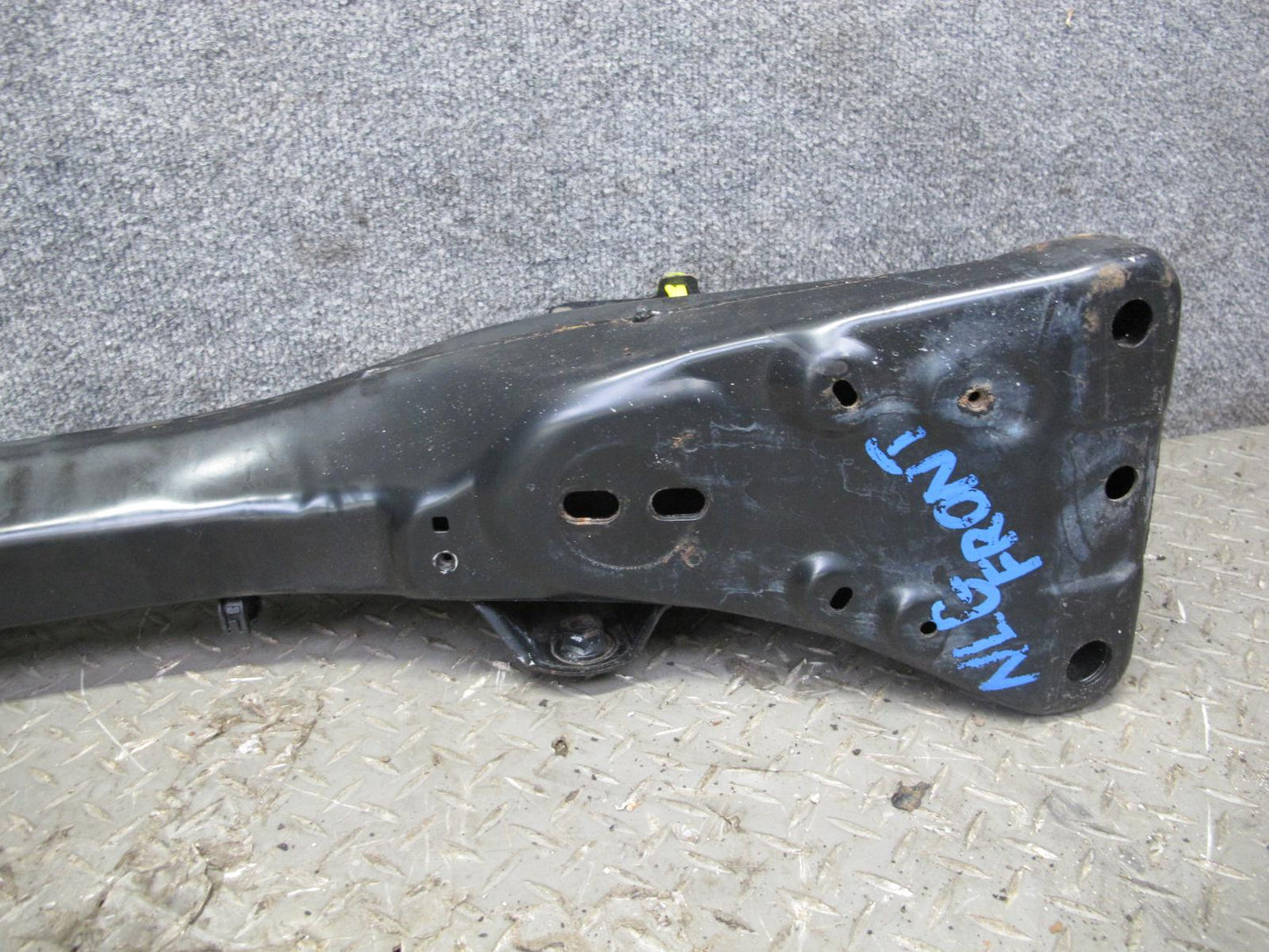 98-05 Lexus JZS160L GS400 GS430 GS300 Front Suspension Crossmember Carrier OEM