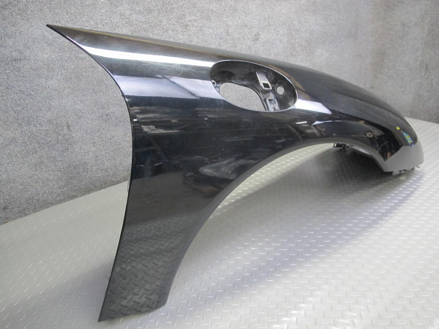 2001-2005 Porsche 911 996 Carrera Front Right Fender Shell Panel Cover Black