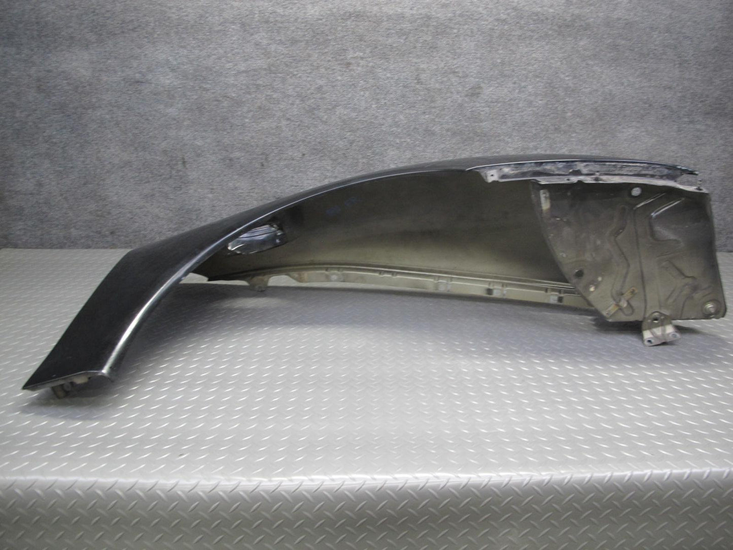 2001-2005 Porsche 911 996 Carrera Front Right Fender Shell Panel Cover Black