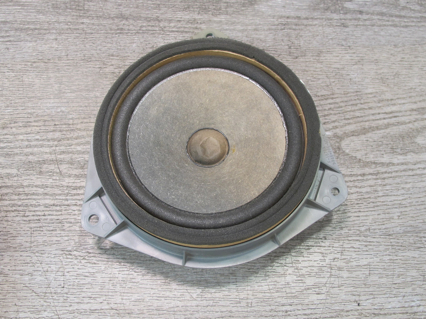 00-05 Toyota MR2 Spyder Set of 2 Left & Right Door Speaker 86160-22860 OEM