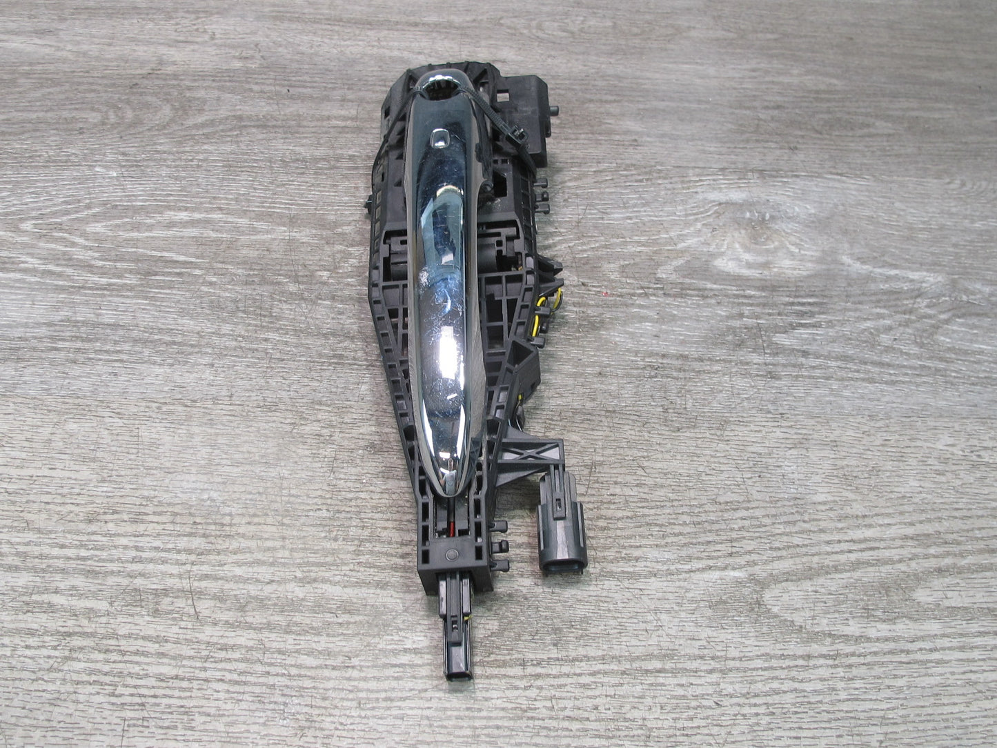 2017-2020 Maserati Levante M161 Front Left Door Exterior Handle W/ Keyless Entry