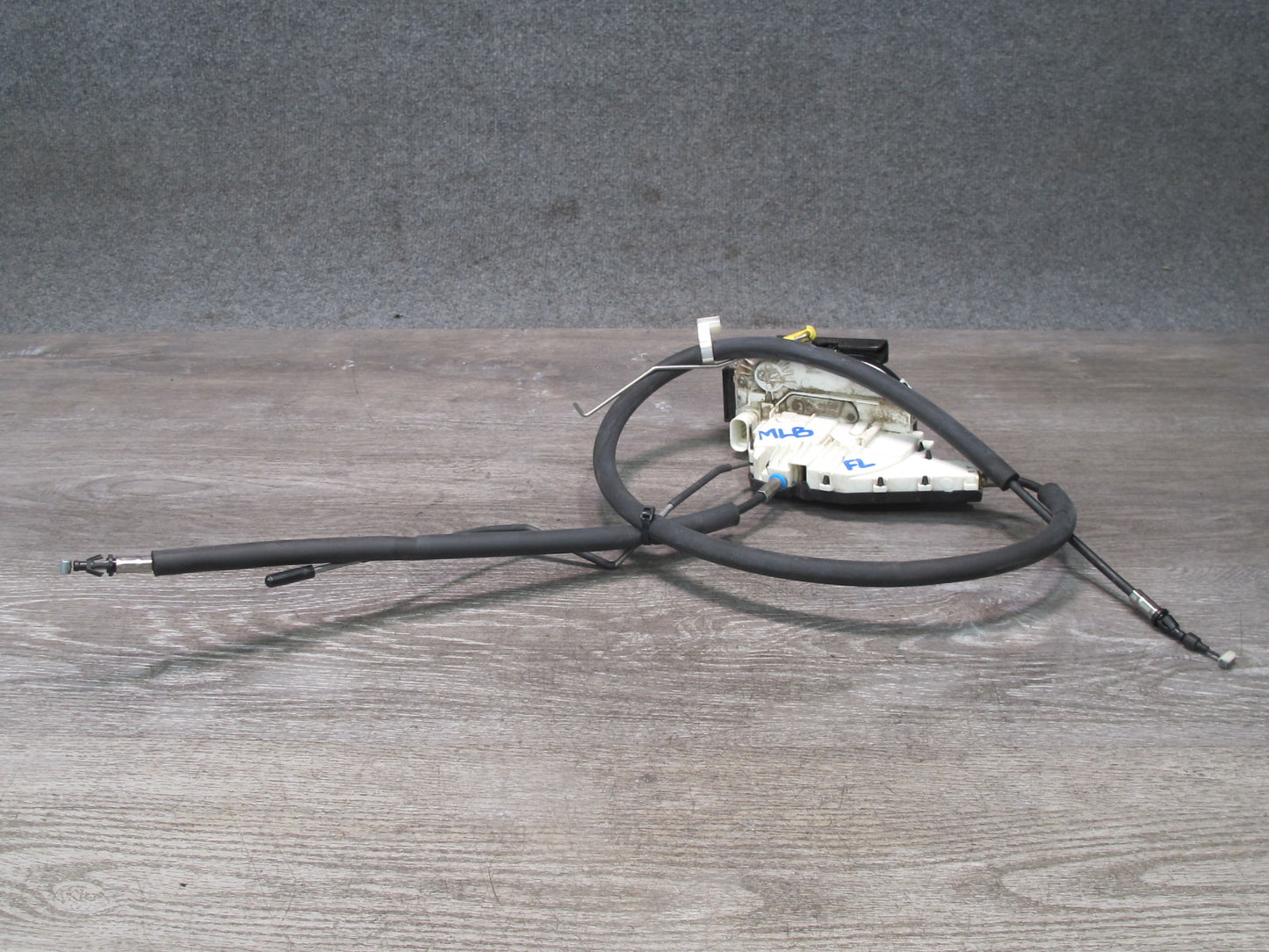 2017-2020 Maserati Levante M161 Front Left Door Lock Latch Actuator 670101183