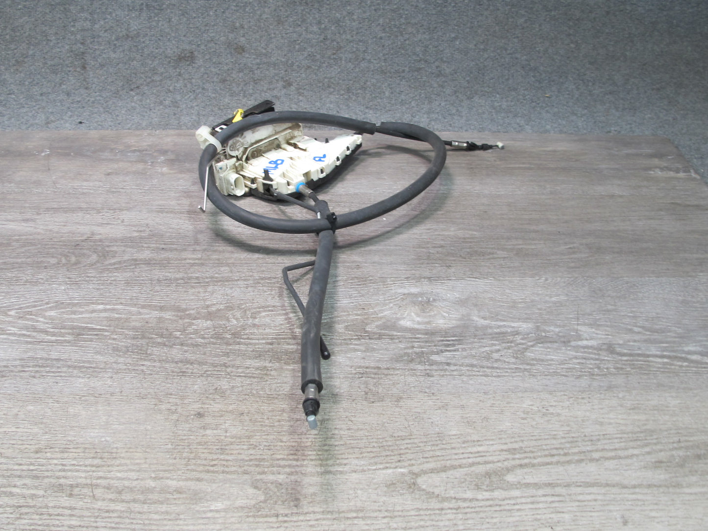 2017-2020 Maserati Levante M161 Front Left Door Lock Latch Actuator 670101183