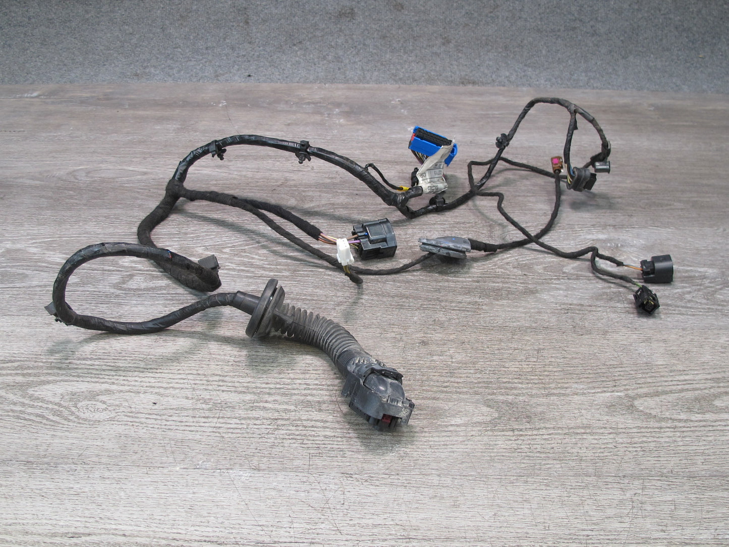 2017-2020 Maserati Levante M161 Front Left Door Wire Wiring Harness 6700351210