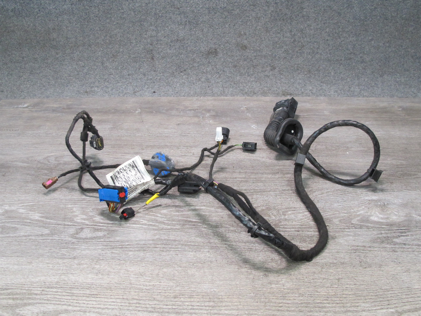 2017-2020 Maserati Levante M161 Front Left Door Wire Wiring Harness 6700351210