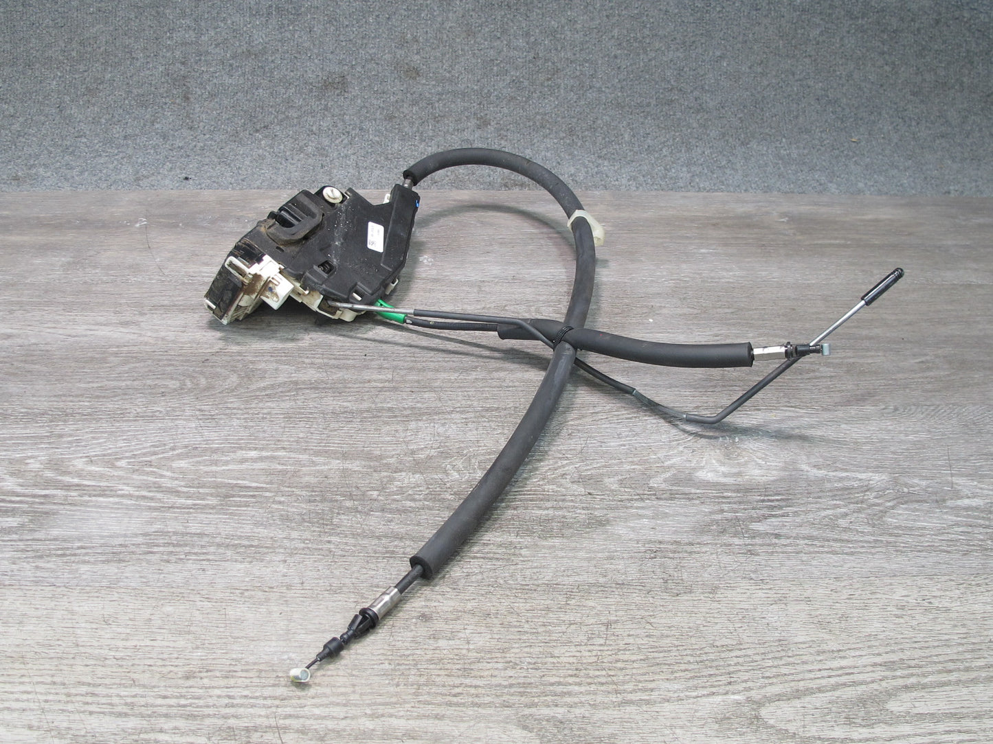 2017-2020 Maserati Levante M161 Rear Right Door Lock Latch Actuator 670101185