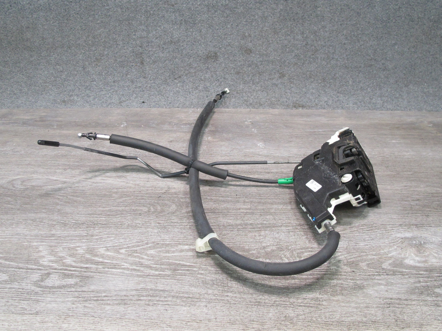 2017-2020 Maserati Levante M161 Rear Right Door Lock Latch Actuator 670101185