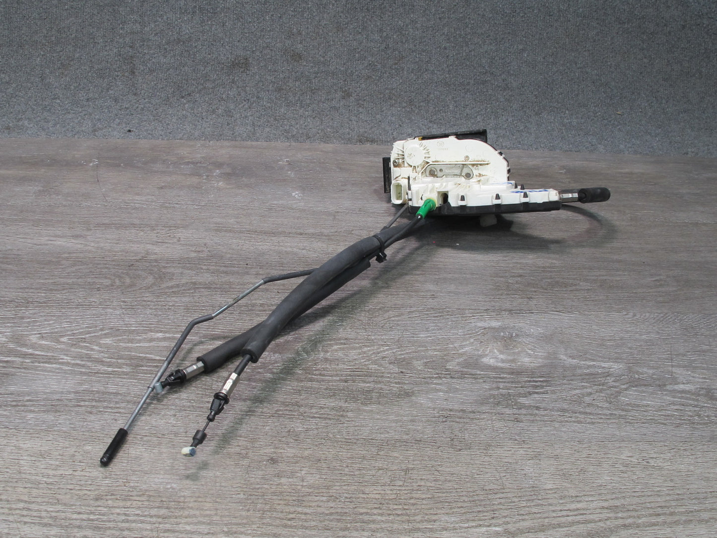 2017-2020 Maserati Levante M161 Rear Left Door Lock Latch Actuator 670101186