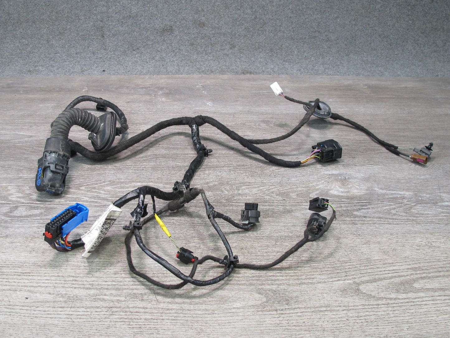 2017-2020 Maserati Levante M161 Front Right Door Wire Wiring Harness 6700334030