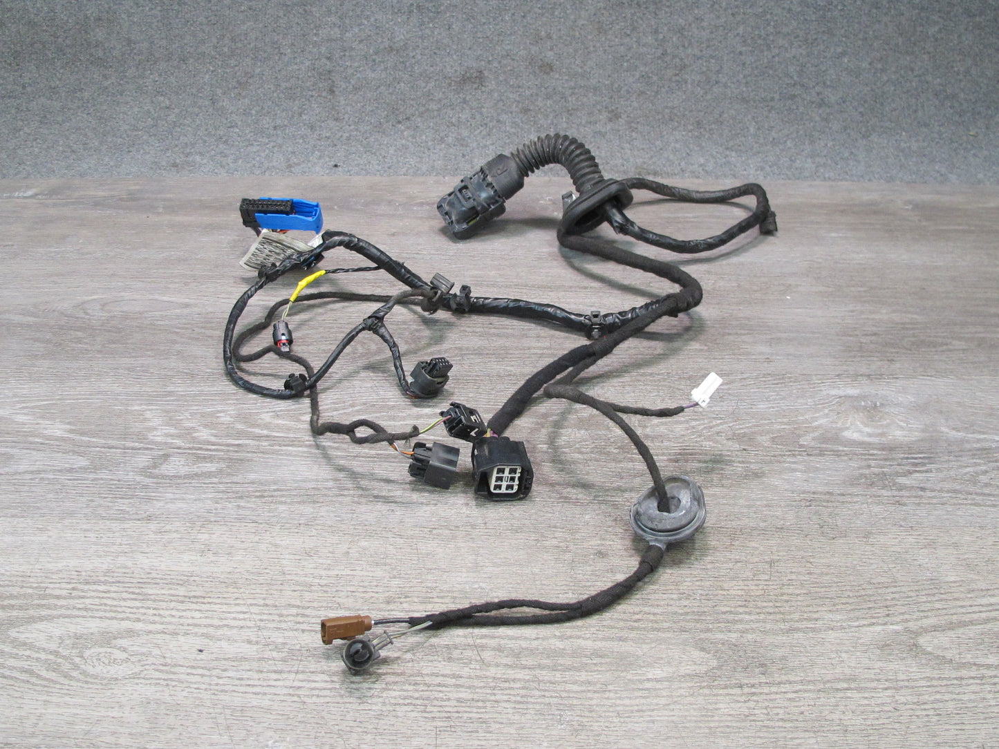 2017-2020 Maserati Levante M161 Front Right Door Wire Wiring Harness 6700334030