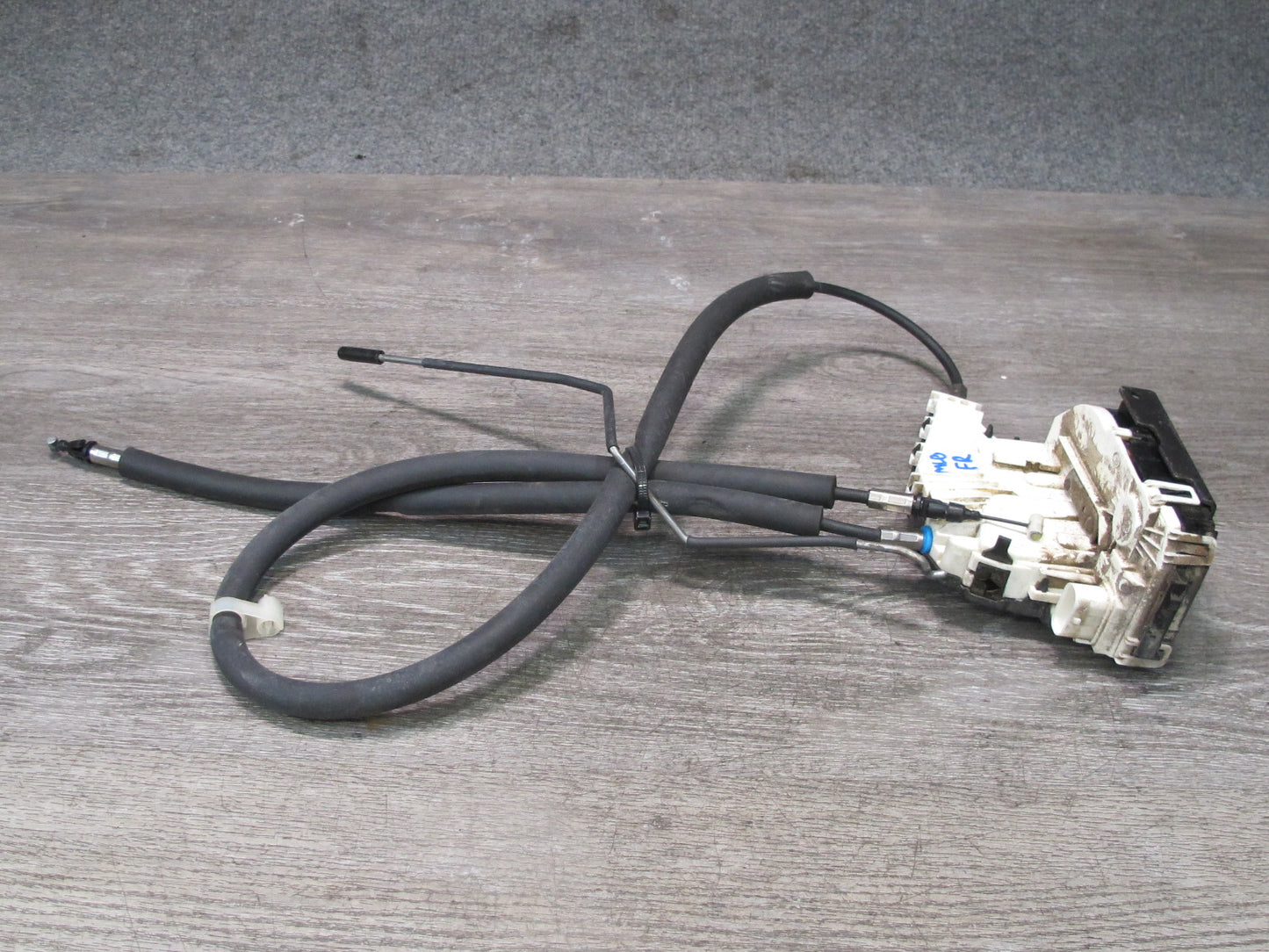 2017-2020 Maserati Levante M161 Front Right Door Lock Latch Actuator 670101181