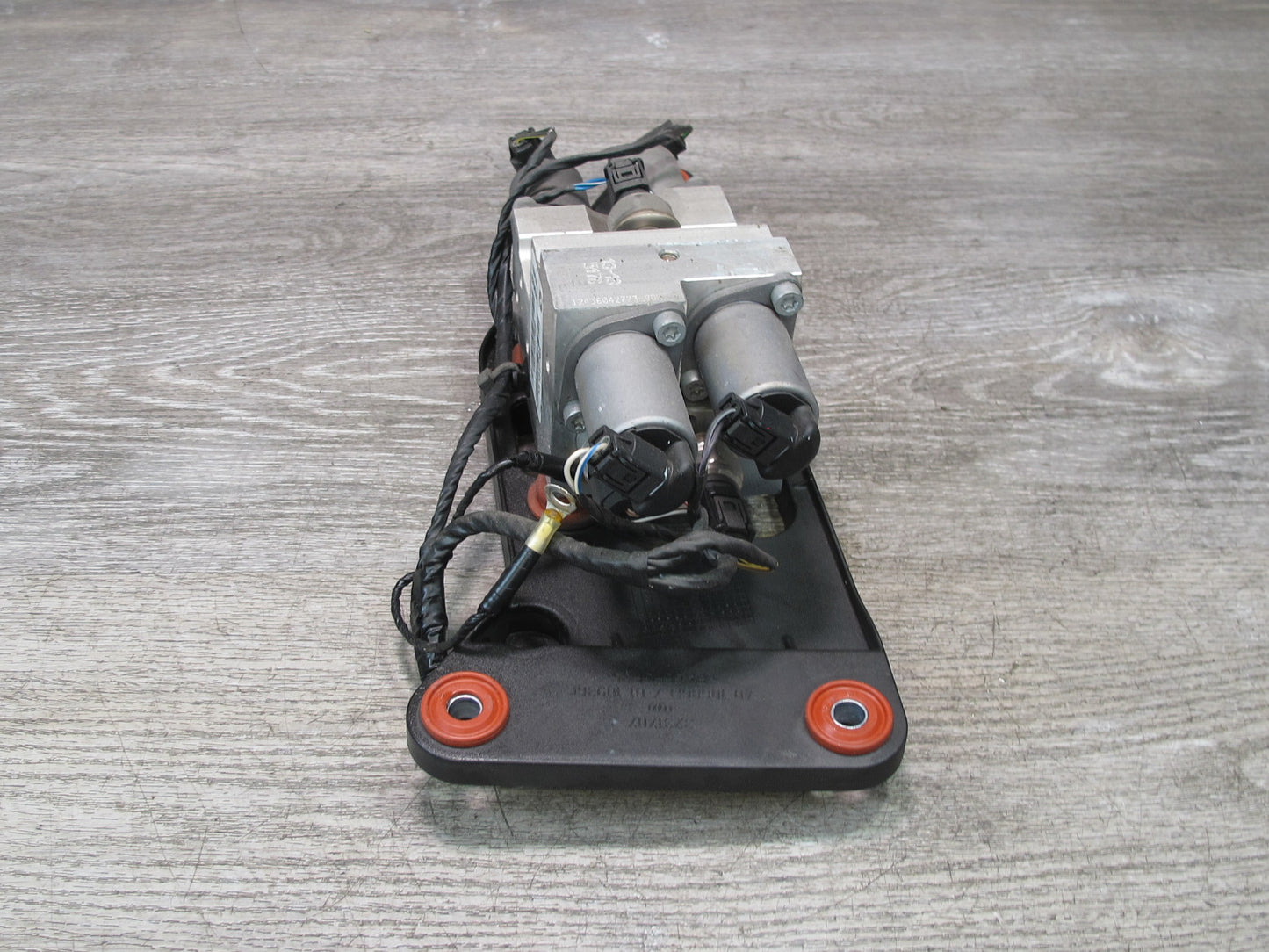 2008-2014 BMW E71 E72 X6 X6M Dynamic Drive Suspension Valve Block 6794578