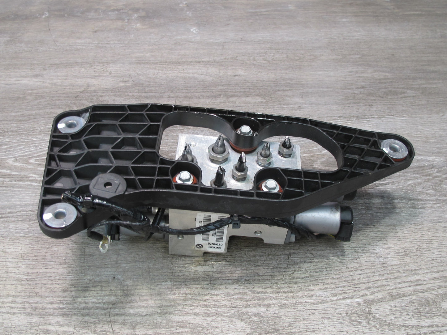 2008-2014 BMW E71 E72 X6 X6M Dynamic Drive Suspension Valve Block 6794578