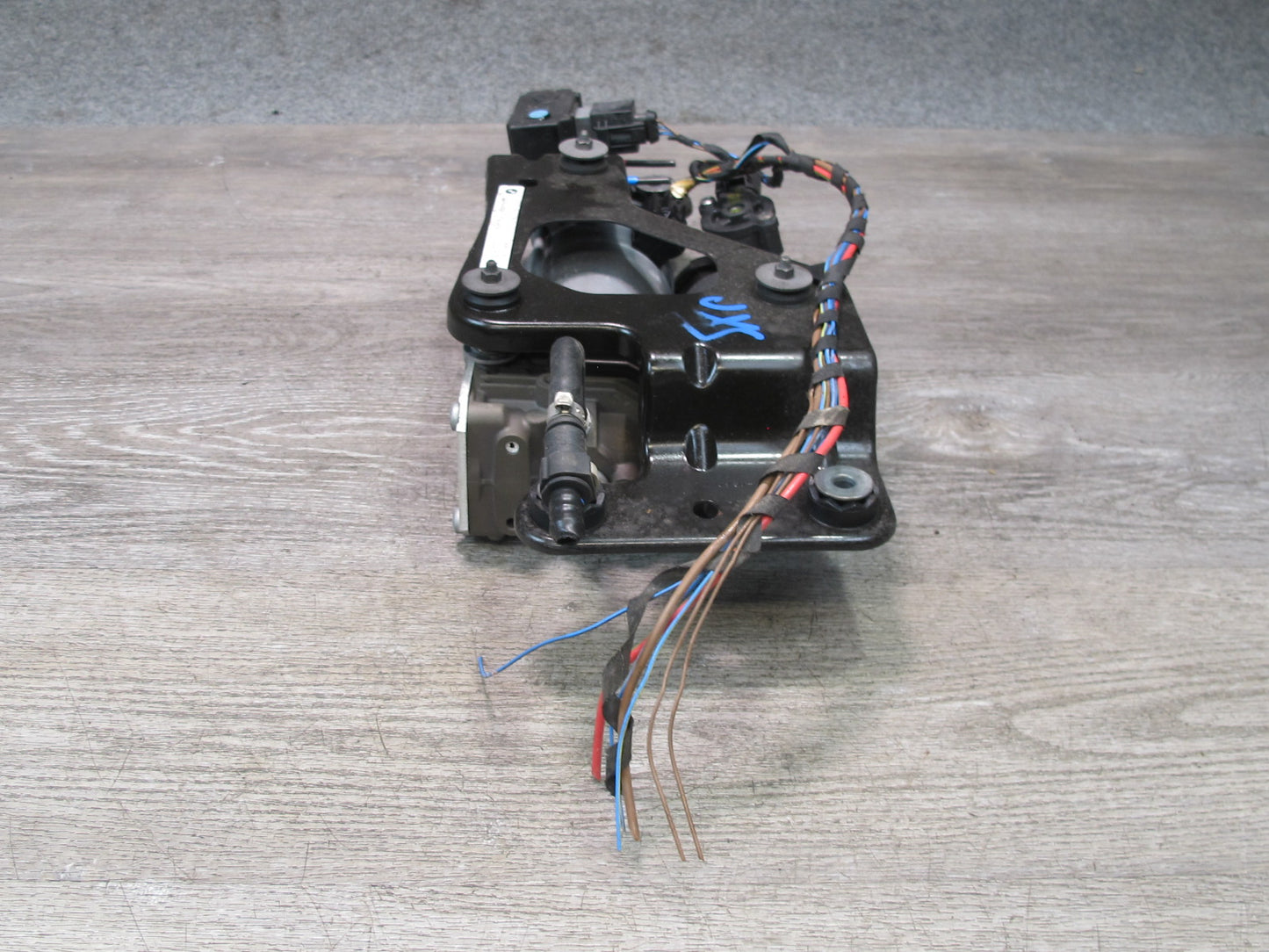 2008-2014 BMW E71 E72 X6 X6M Air Suspension Compressor Pump Motor 6859714