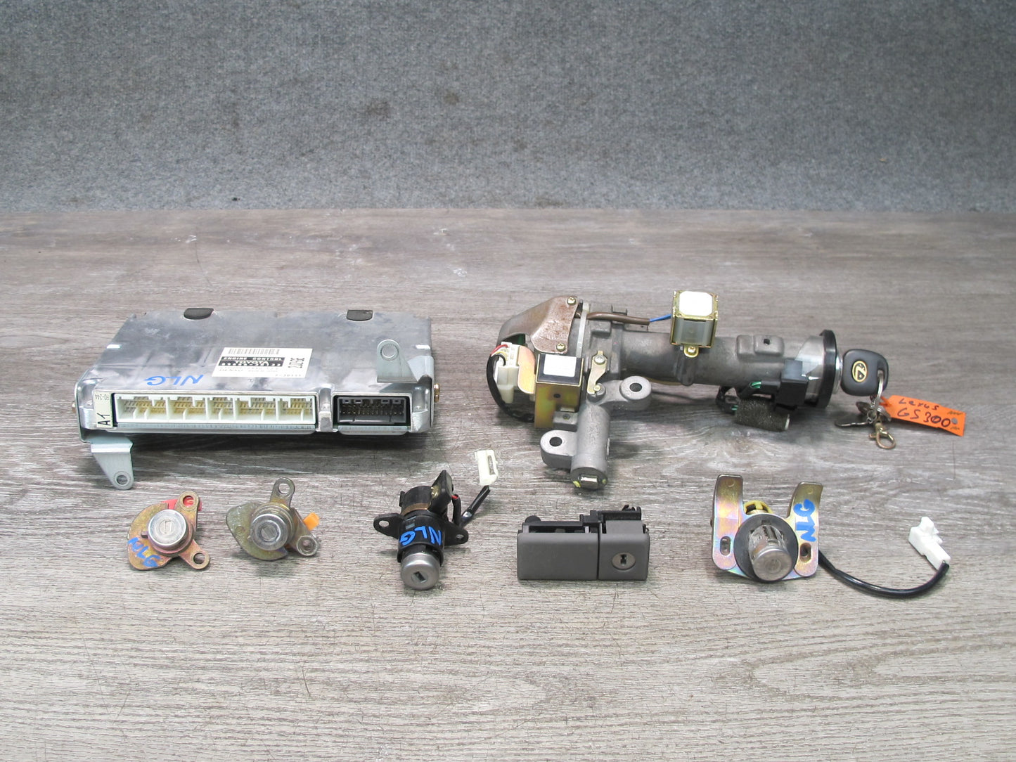 01-02 Lexus GS300 2JZGE A/T ECM ECU Ignition Glove Door Trunk Lock KEY Set OEM