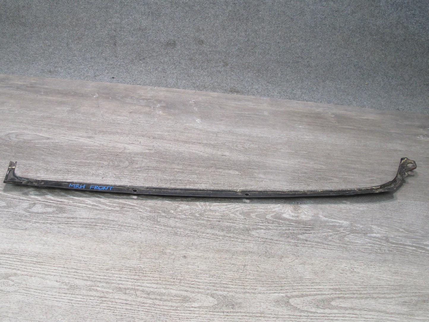 86-91 Mazda RX7 FC3S Set of 2 Front Left & Right Exterior Windshield Molding OEM