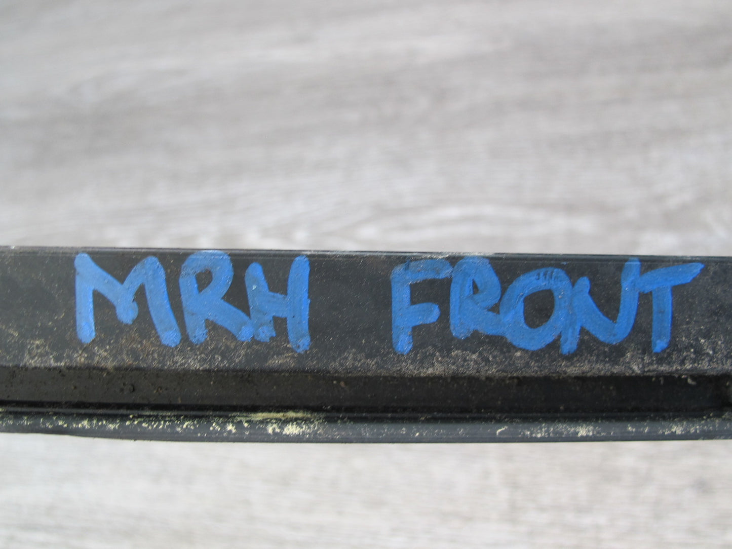 86-91 Mazda RX7 FC3S Set of 2 Front Left & Right Exterior Windshield Molding OEM