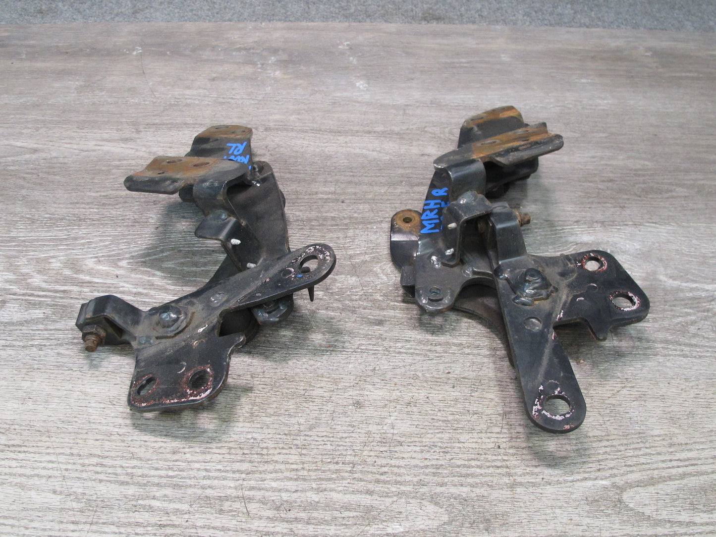 88-91 Mazda RX7 Convertible Set of 2 Left & Right Soft TOP Roof Hinge OEM